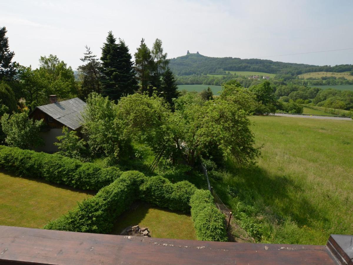 فيلا House With The Pool And Fenced Garden Hnanice  المظهر الخارجي الصورة