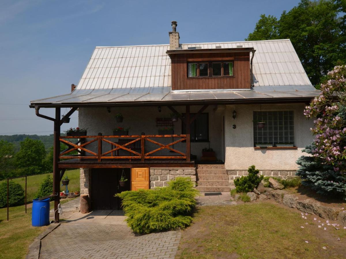 فيلا House With The Pool And Fenced Garden Hnanice  المظهر الخارجي الصورة
